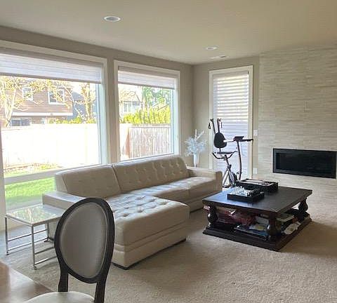 4th image of 21730 SE 3rd Pl