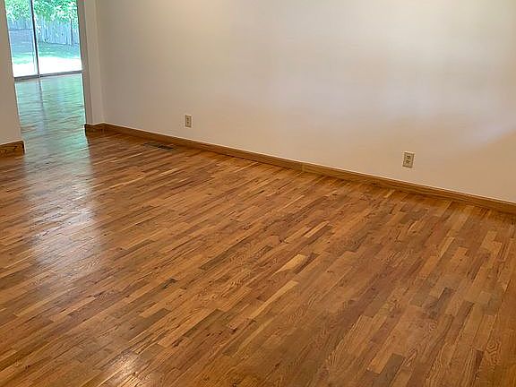 Family room,front door