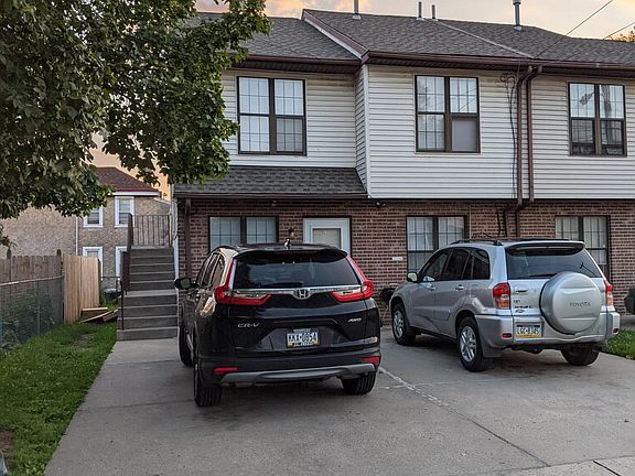 2nd image of 4414 McMenamy St Floor 2