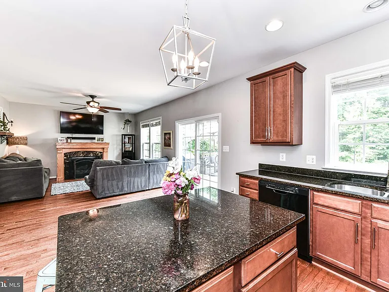 14104 Flicker Ct — Photo 13