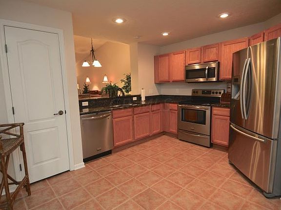 3rd image of 5406 Nottinghamshire Ln
