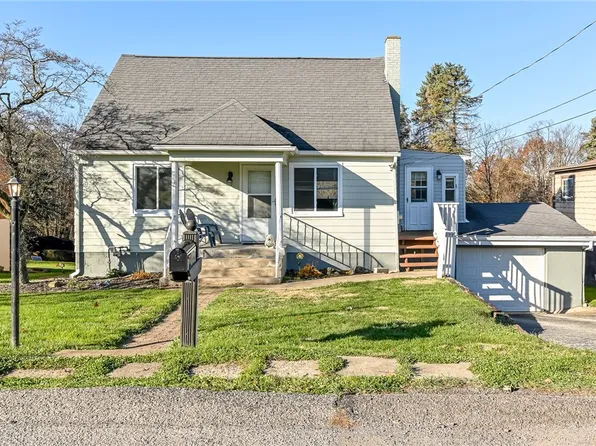 1711 Mercer St, Aliquippa, PA 15001