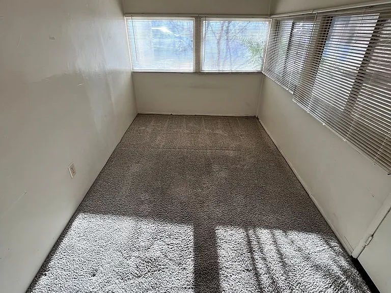 3706 E Fairmount St — Photo 21