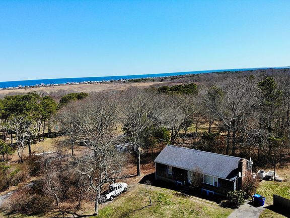 4th image of 22 Siasconset Drive