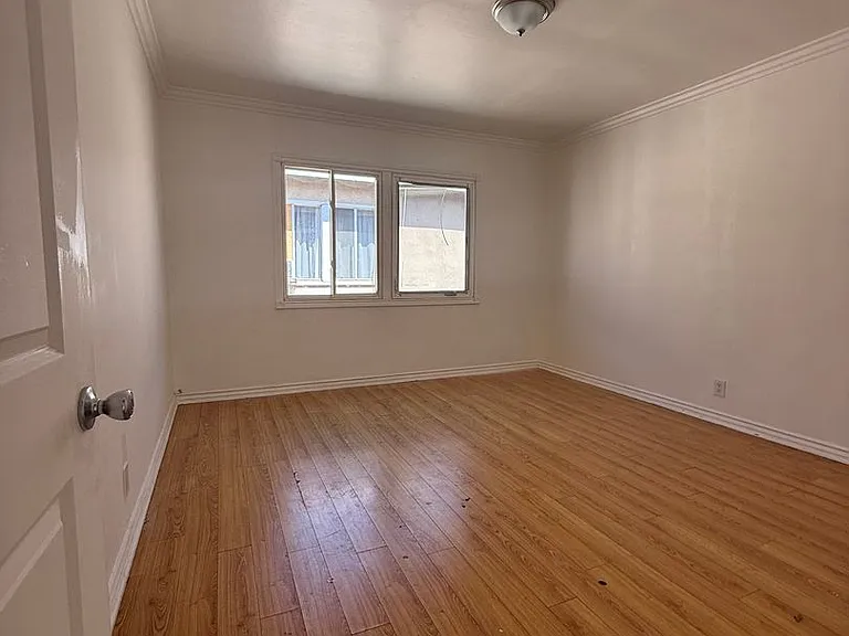 12801 Vanowen St — Photo 6