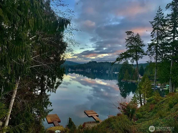 1058 W Lakeside Drive, Shelton, WA 98584