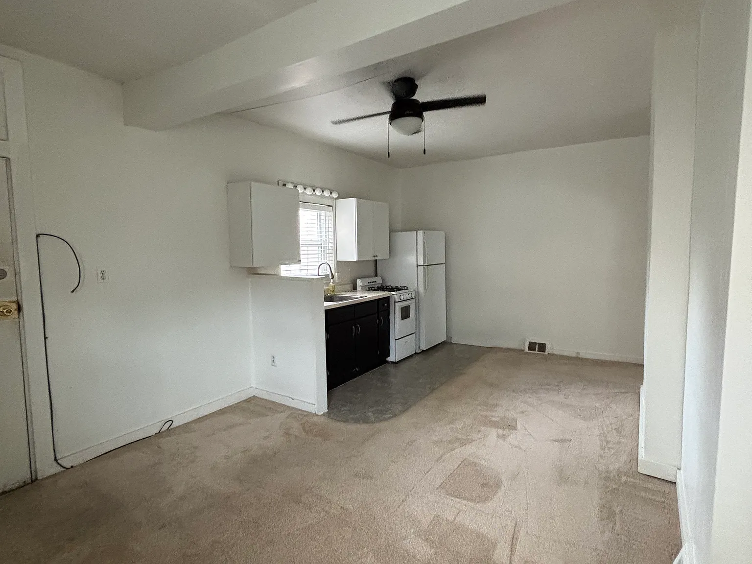 Studio, $1,100 — Photo 3