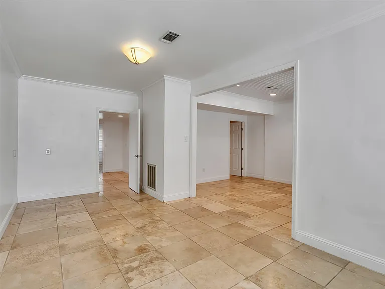 1502 Aldrich St — Photo 11