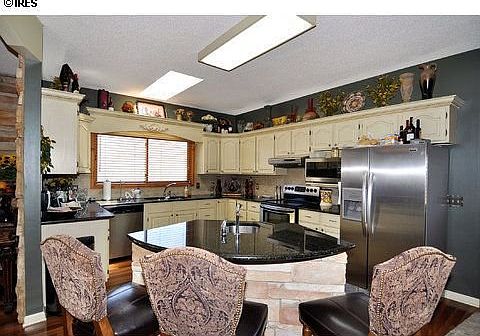 4th image of 475 Red Nose Mesa Ln