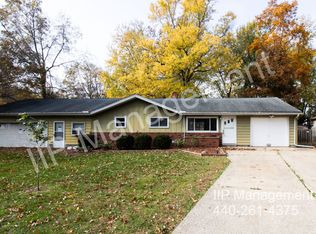 154 Deerfield Dr, Painesville, OH 44077