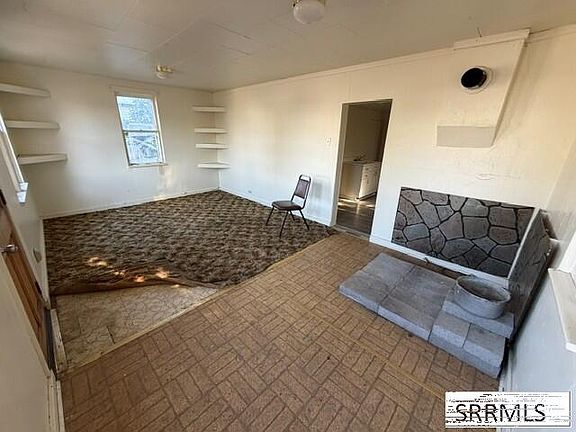 5th image of 1604 Mary St