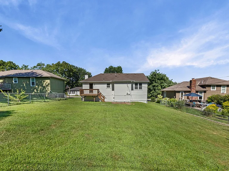 16209 Speaker Ave — Photo 20