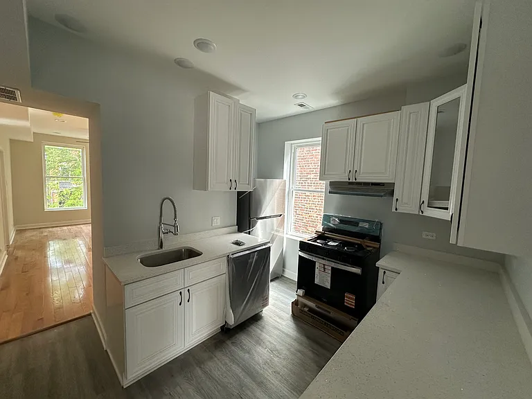 3235 W Pierce Ave #2 — Photo 7