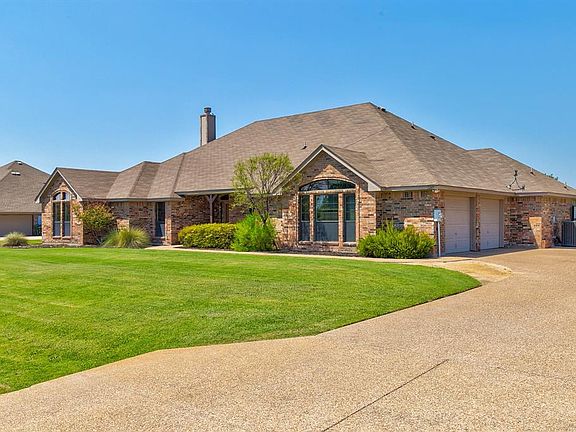 3rd image of 1249 Woodbridge Ct