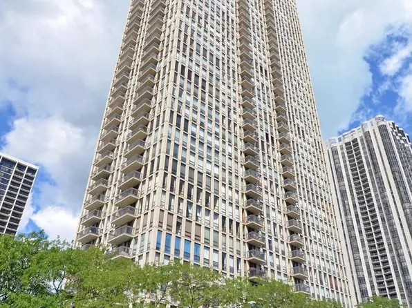 1660 N La Salle St #2509, Chicago, IL 60614