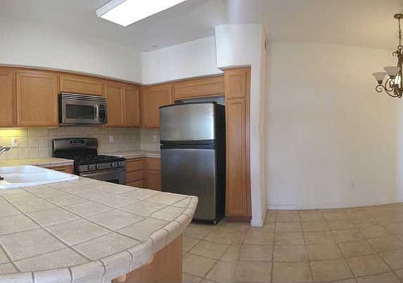 4th image of 610 Sunrise Dr Unit 5G