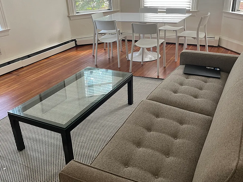7 E Manning St #1