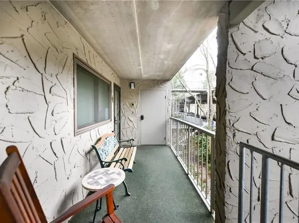 85 Cliffside Dr, Canandaigua, NY 14424