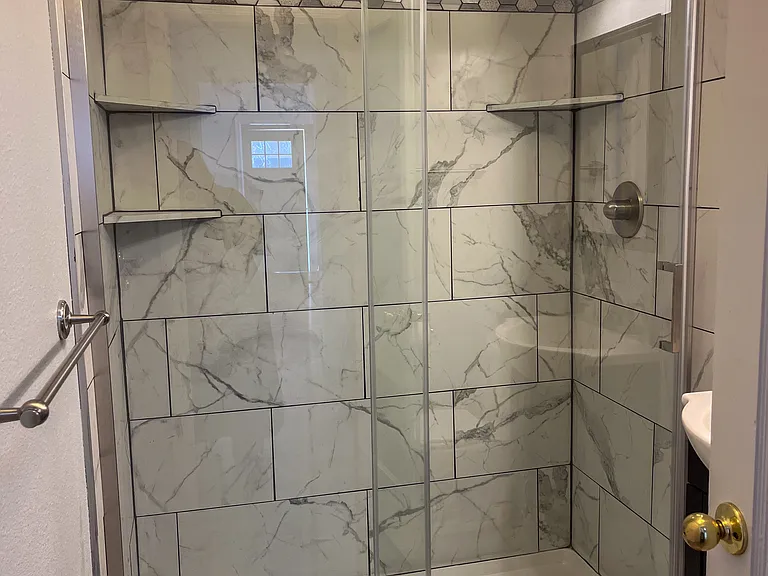Bathroom for rooms A and B.