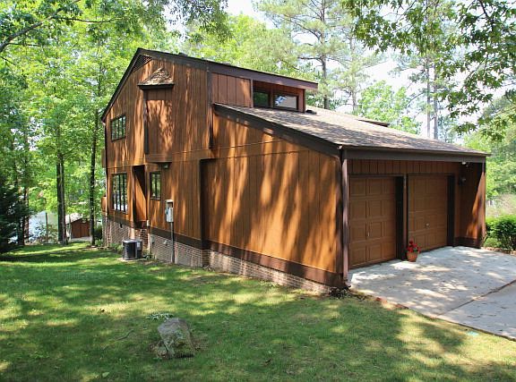 3rd image of 466 Butler Dr