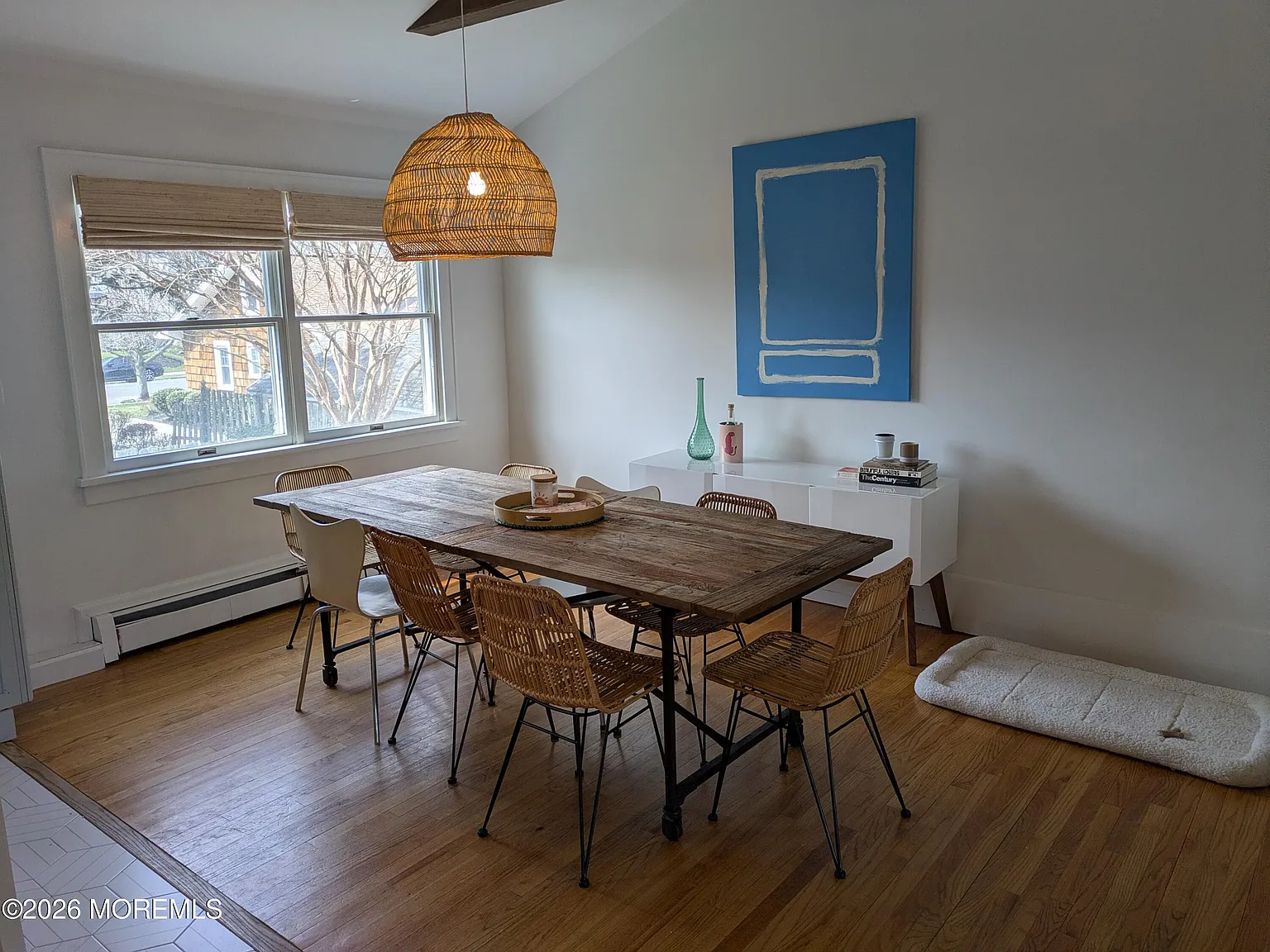3 bed, 1728 sqft, $4,900 — Photo 2