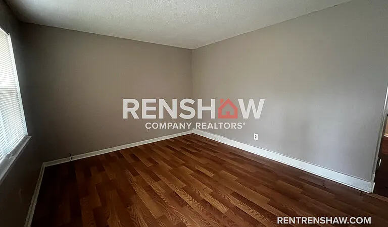3773 Voltaire Ave — Photo 3