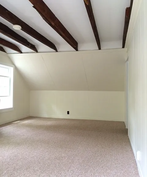 16 Etna Rd — Photo 3