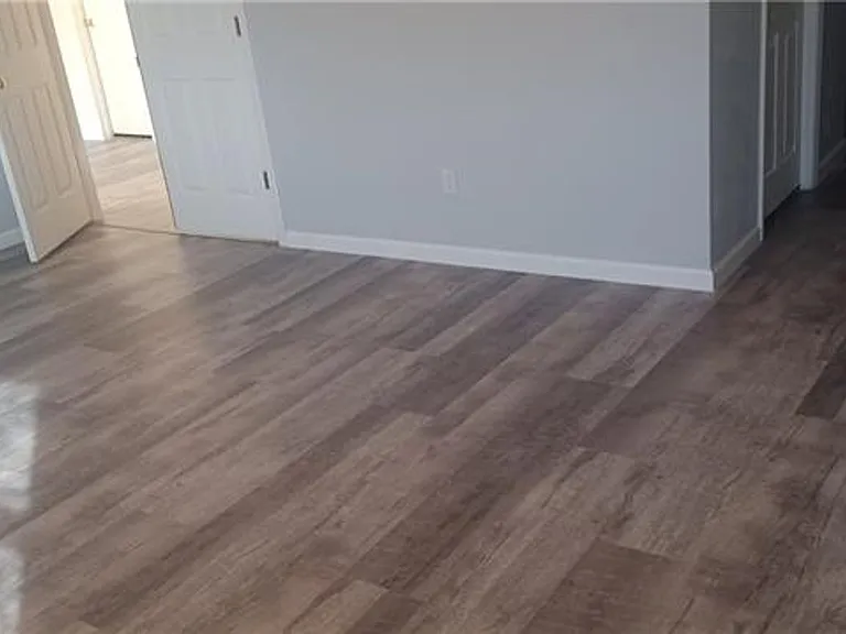 1502 Jennifer Ct — Photo 5