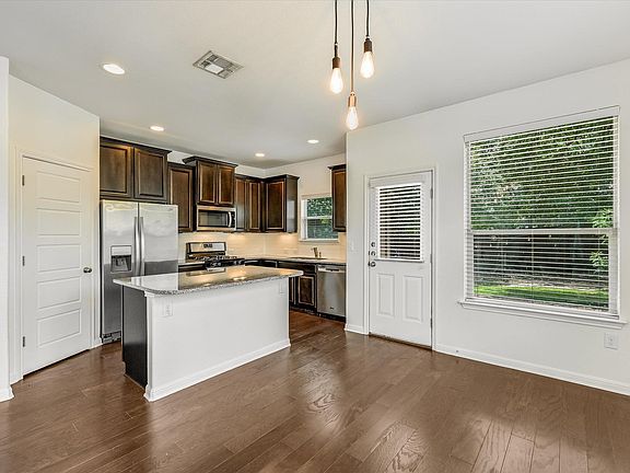 5th image of 7709 Menchaca Rd #1