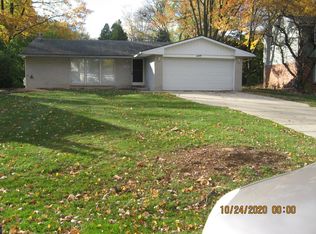 30099 Pleasant Trl, Southfield, MI 48076