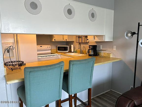 4th image of 1429 N Atlantic Ave APT 331