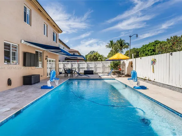 2126 NE 38th Rd, Homestead, FL 33033