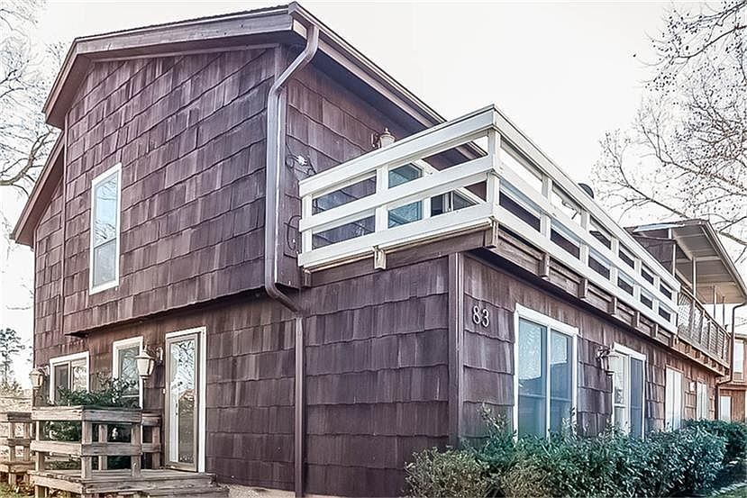 1st image of 83 Lakeview Vlg