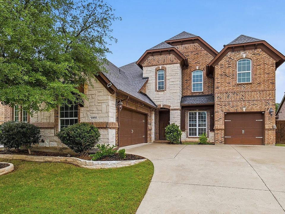 1st image of 12854 Lourdes Ln
