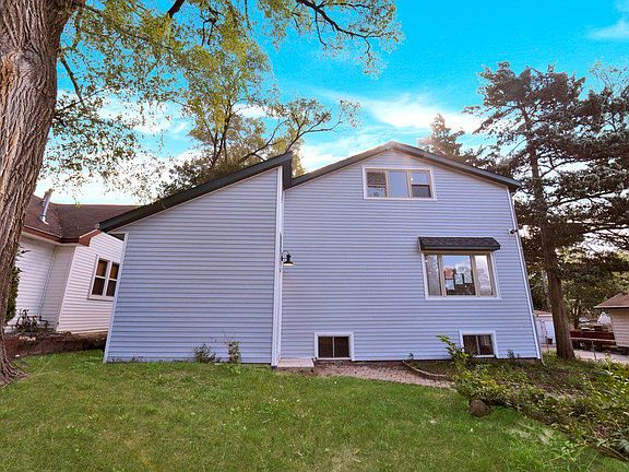 5th image of 325 Clifton Dr