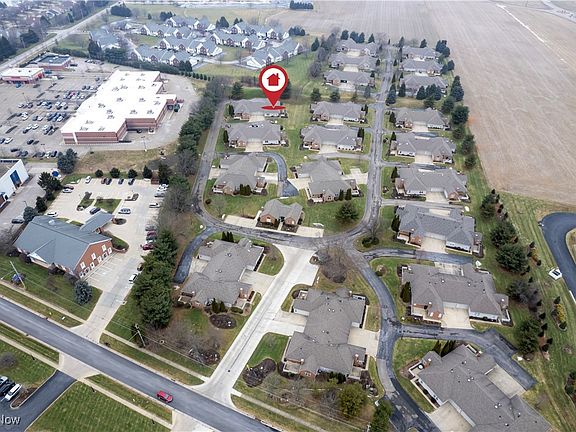 3rd image of 4414 Hunters Chase Ln