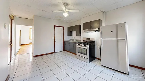 60-62 Chelsea St #1 Photo 1