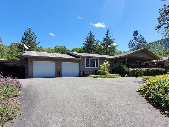 3rd image of 4764 Cloverlawn Dr