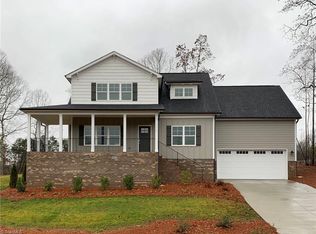 3813 Deerwood Acres Dr, Summerfield, NC 27358