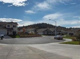 1302 Andy Griffith Dr, Grants Pass, OR 97527