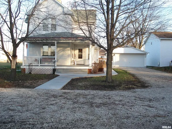 403 N Cleveland St, Farmersville, IL 62533