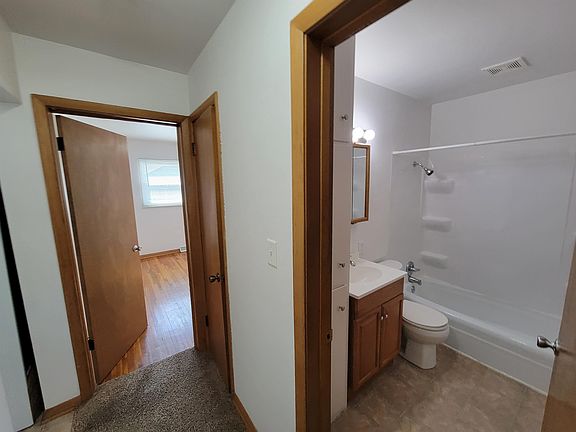 5th image of 1422 Starview Dr