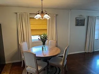 20515 Manor Rd — Photo 5