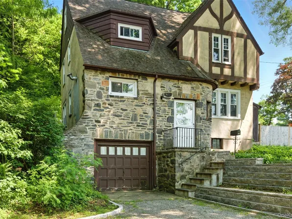 1 Kennedy Pl, Yonkers, NY 10707