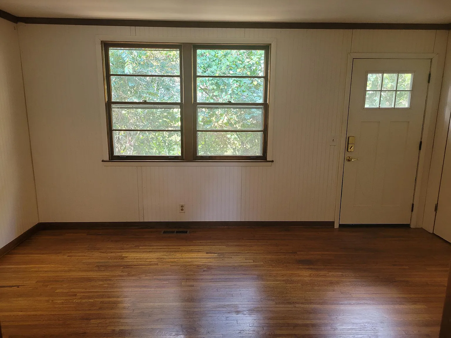 2 bed, 750 sqft, $1,500 — Photo 4