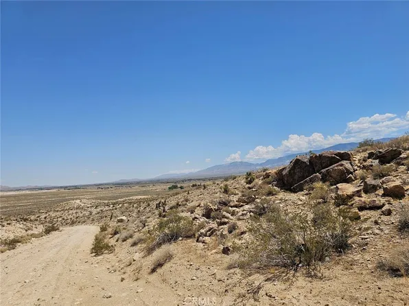 404 Gobar Rd Lot 29, Lucerne Valley, CA 92356