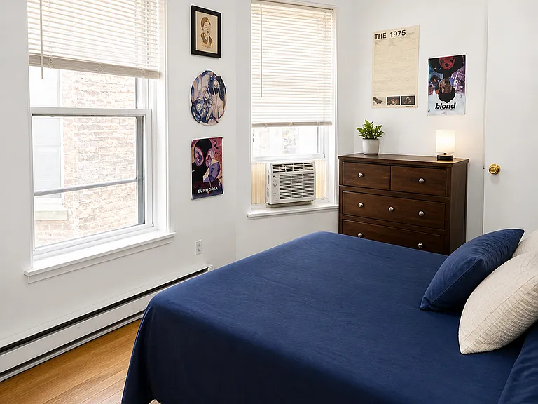 1053 W Grace St #1E — Photo 7
