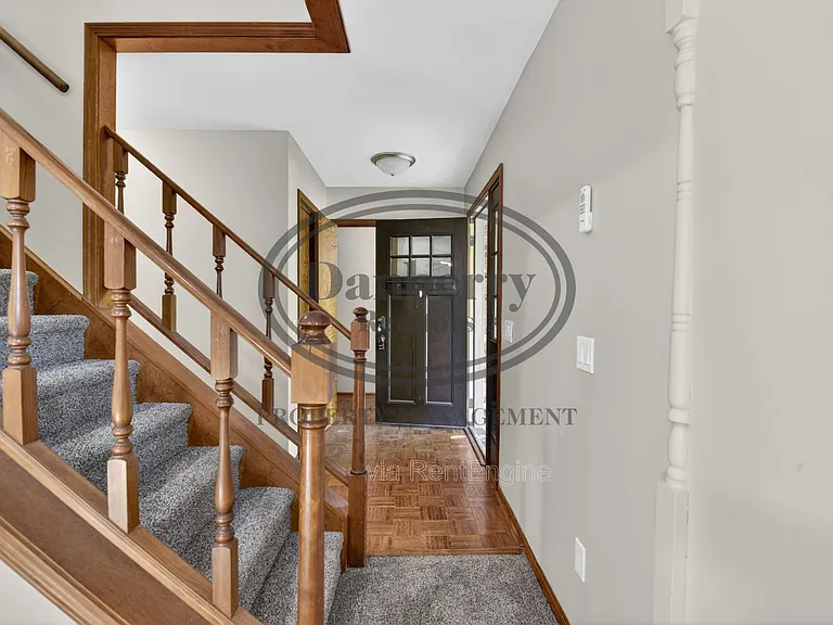 3018 Gleneagle Dr — Photo 3