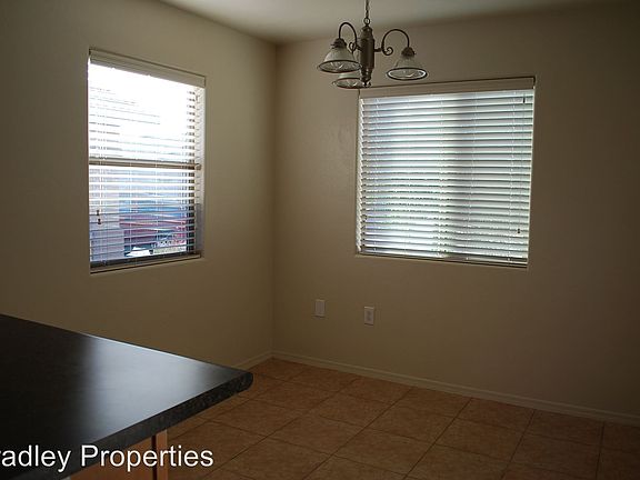 5th image of 4674 Redwood St