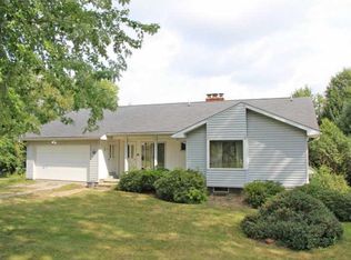 103 Conneauttee Dr, Edinboro, PA 16412